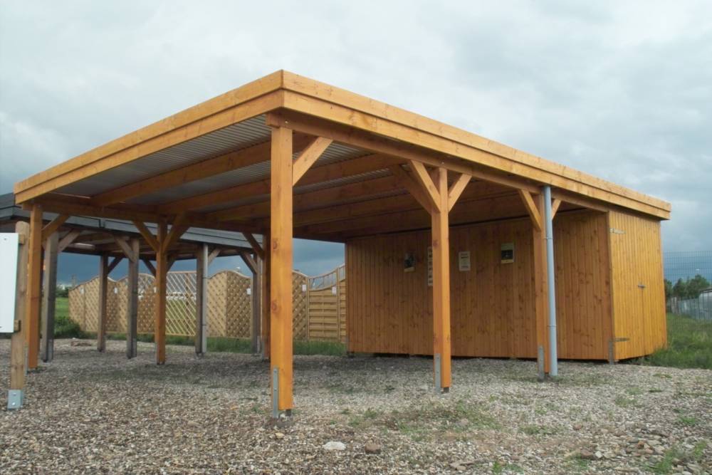 Carport près de Larringes